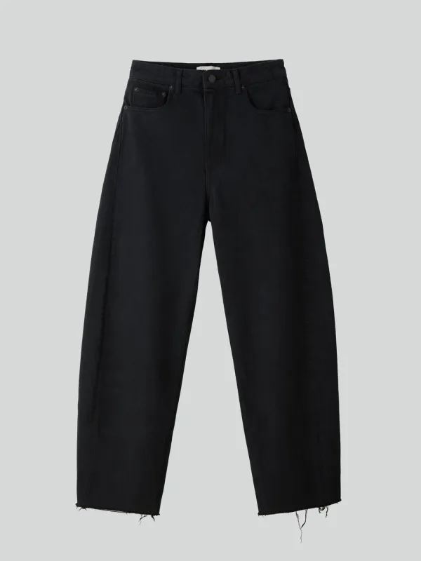 90S HIGH-RISE CURVED LEG JEANS (BLACK)
