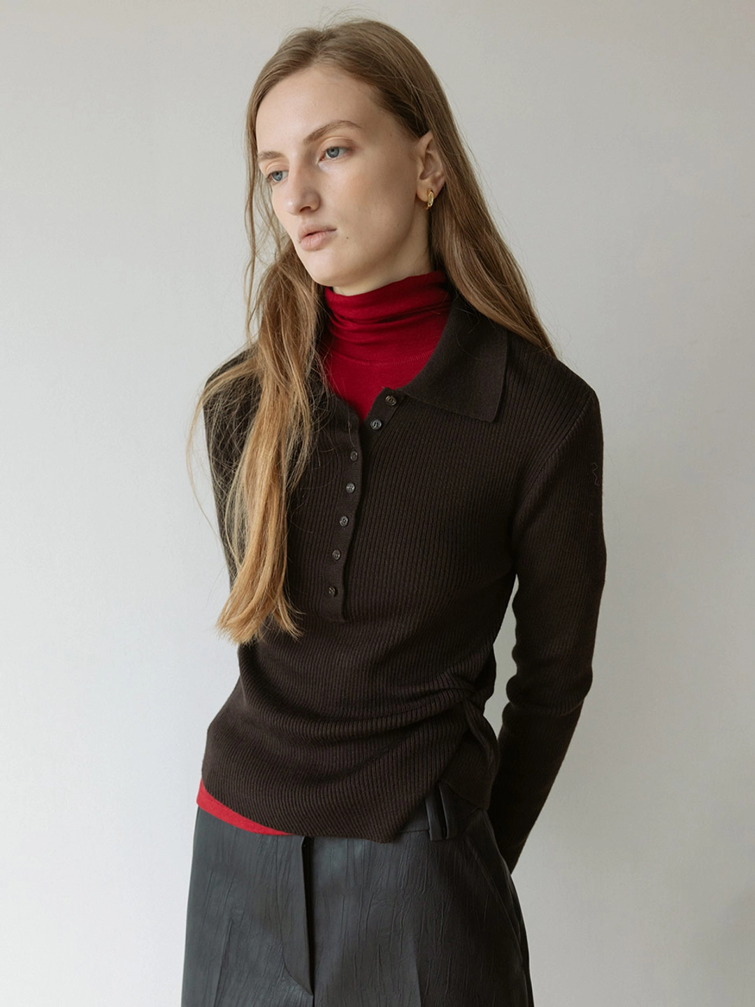 루에브르 Twist Detail Ribbed Collar Knit SK5WP478_2color 상품 이미지 2