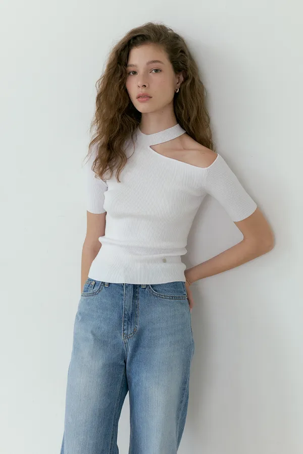 Cut off half-turtleneck Knit (ivory)