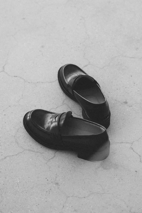 17065_Black Leather Loafers