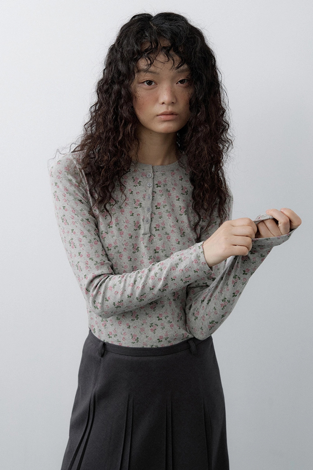 루시르주 Tiny Floral Henley Top (Melange) 상품 이미지 1