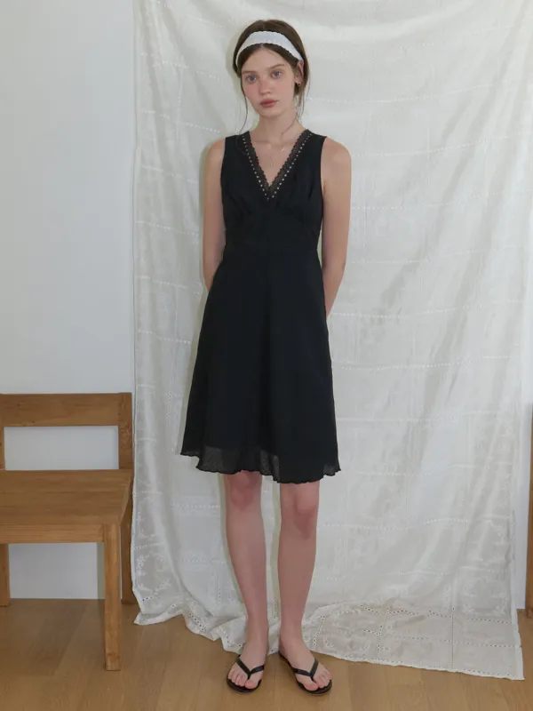 Forras lace midi dress (black)