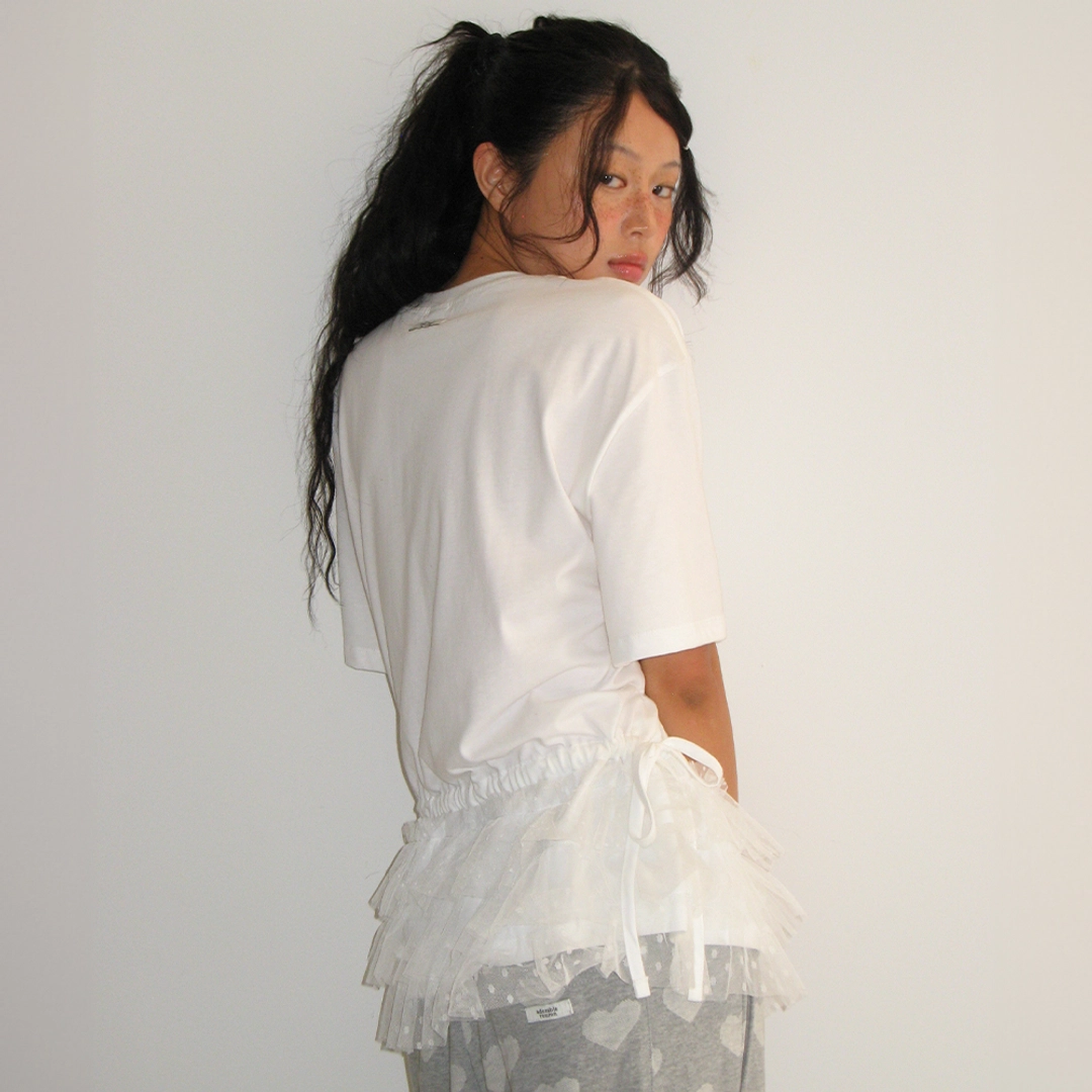 론론 DOUBLE LAYERED SHIRRING SHORT T SHIRT WHITE 상품 이미지 2
