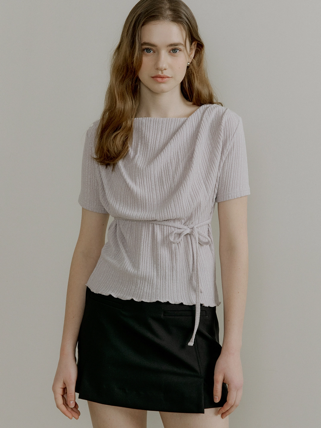 아워코모스 comos 1401 drape neck string detail T-shirt (pale pink gray) 상품 이미지 2