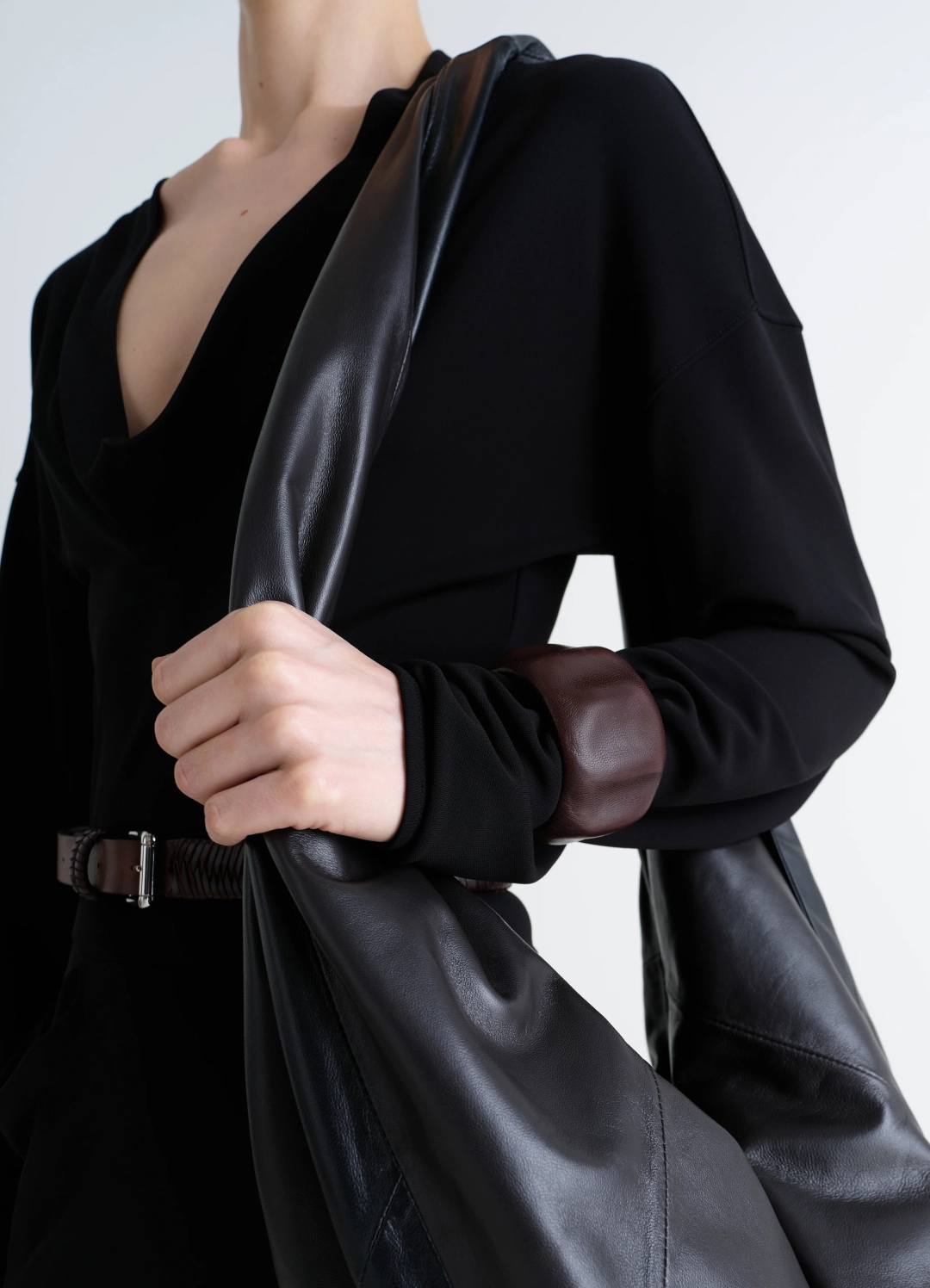 르메르 CARLOS CUFF IN LEATHER 상품 이미지 2