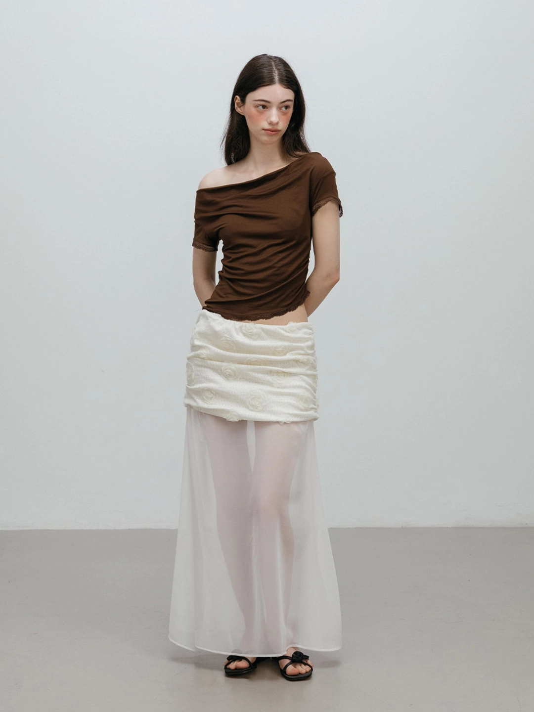 모이페어 LAYERED SEE-THROUGH SKIRT / IVORY 상품 이미지 2