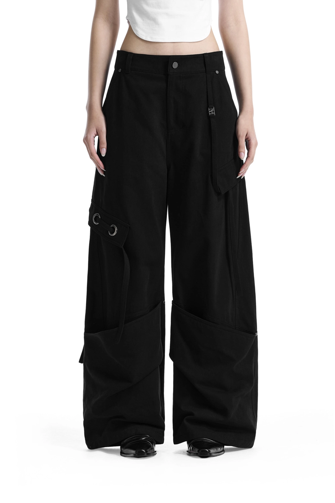 트리밍버드 Big Eyelet Cargo Baggy Pants [ Black ] 상품 이미지 1