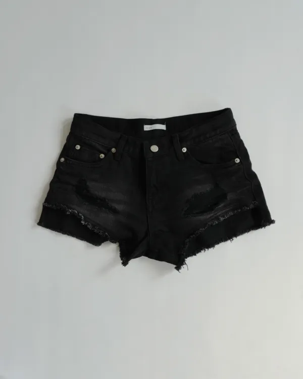 DAMAGED BLACK DENIM SHORTS