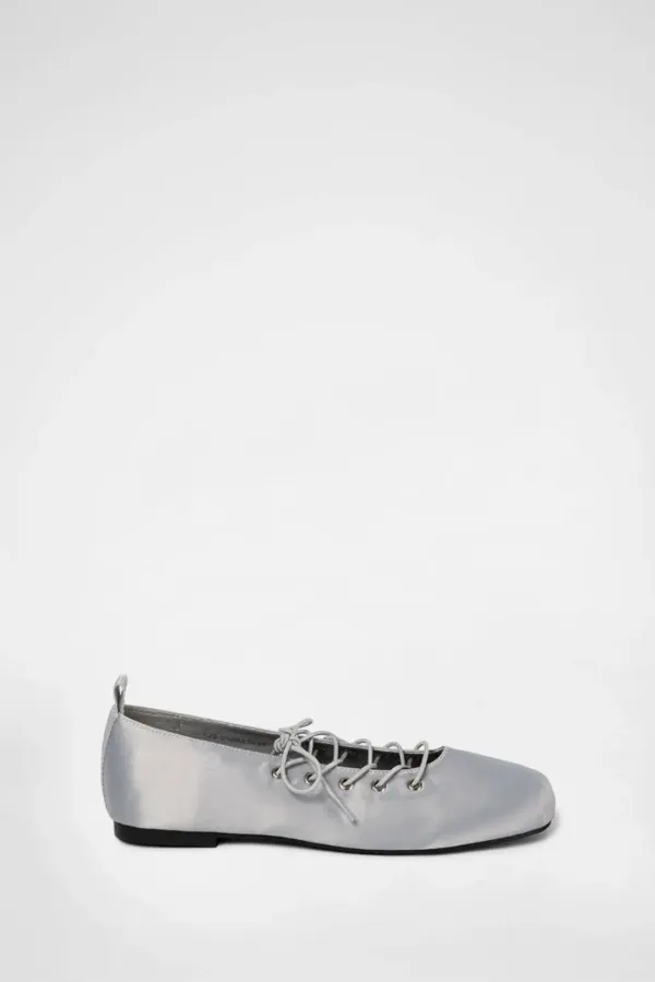DOLPHIN LACE UP FLATS / SILVER