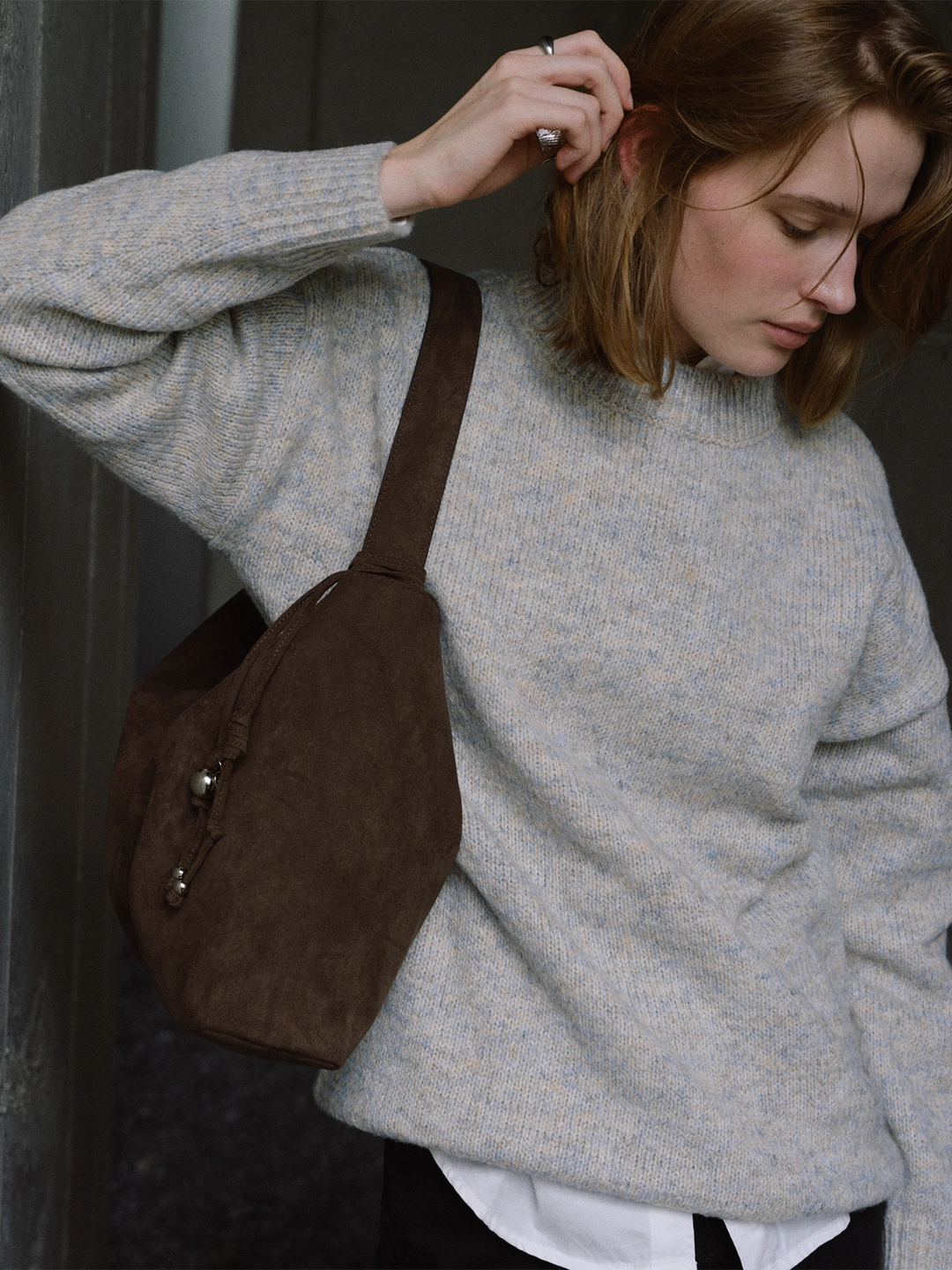 오브히 테이브 스웨이드 숄더백 Tave Suede Shoulder Bag_Dark Olive 상품 이미지 2