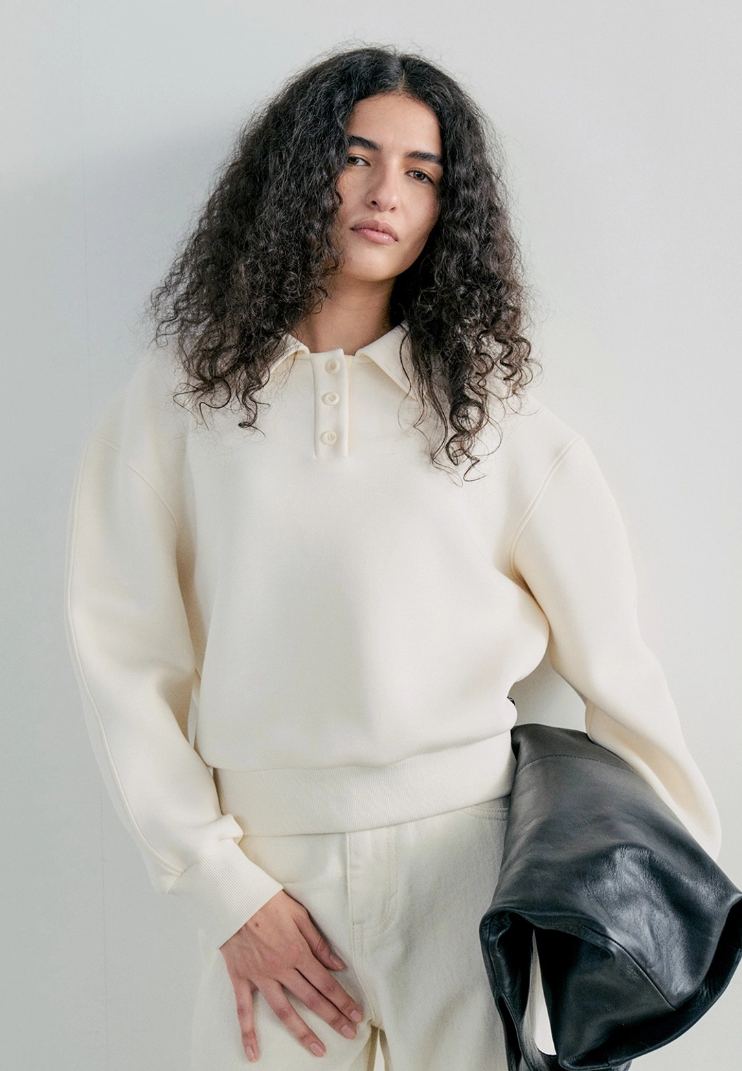 노티아 PK COLLAR SWEATSHIRT - CREAM 상품 이미지 1