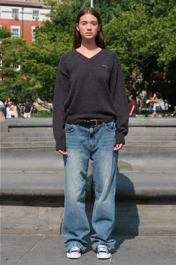 [Release] Meld V-Neck Knit - Charcoal
