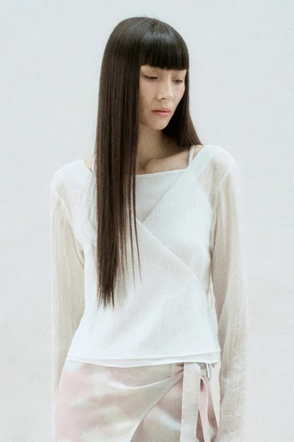 LAYERED SHEER PLEATED TOP