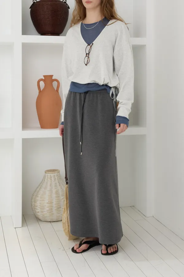 Line Skirt (charcoal)