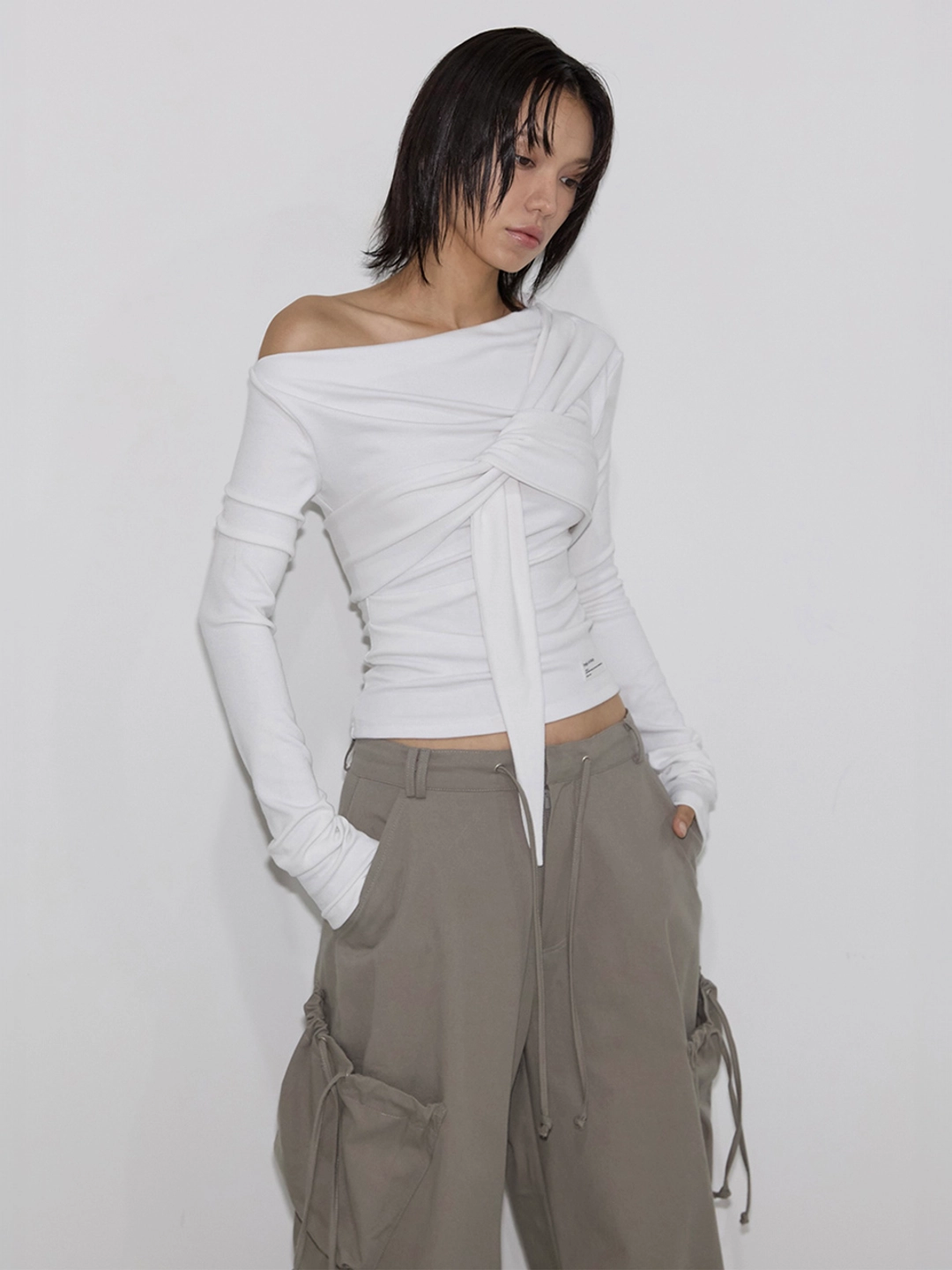 이네기 [4th Reorder] Drape Flow Tie Long Sleeve (white) 상품 이미지 2