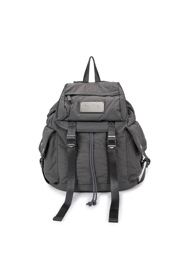 MATIN POCKET UTILITY LARGE BACK PACK IN CHARCOAL