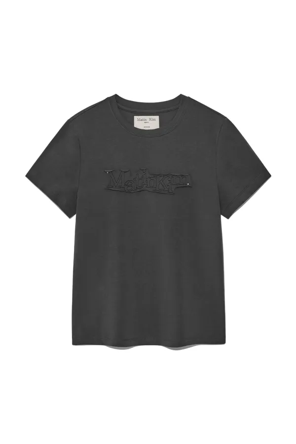 APPLIQUE LOGO PATCH TOP IN CHARCOAL