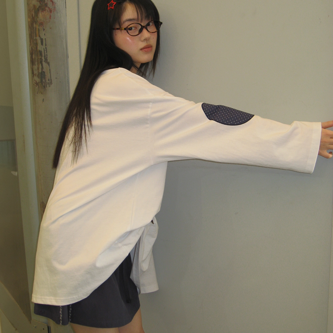 론론 DOT ELBOW PATCH LONG SLEEVE WHITE 상품 이미지 2