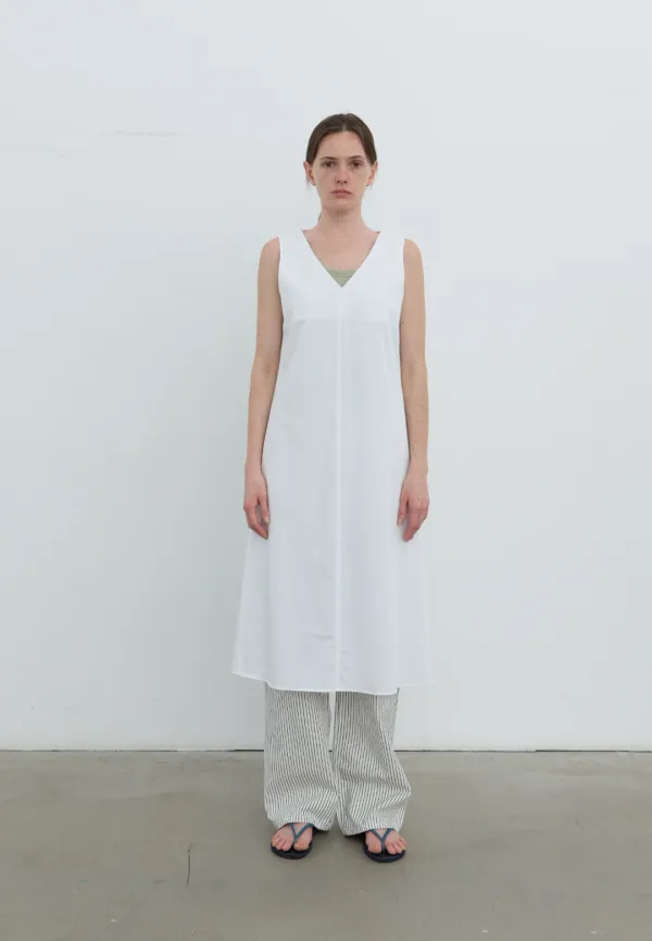 V-neck cotton dress (white)