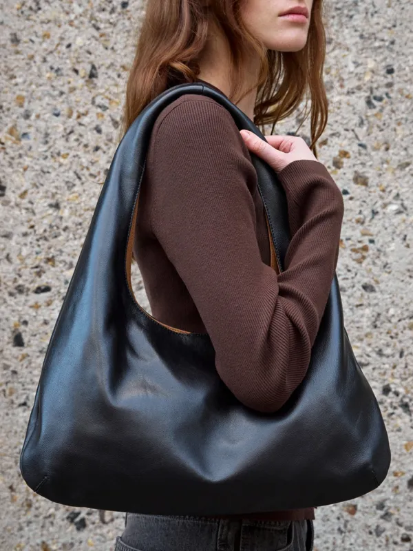 이스트 백_black