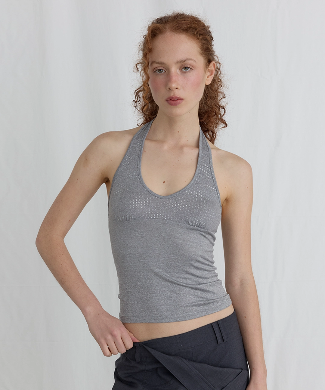 오데스 SPARKLE HALTER TOP - GREY 상품 이미지 2