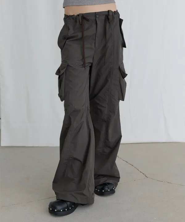 COMFY PARACHUTE CARGO PANTS - KHAKI BROWN