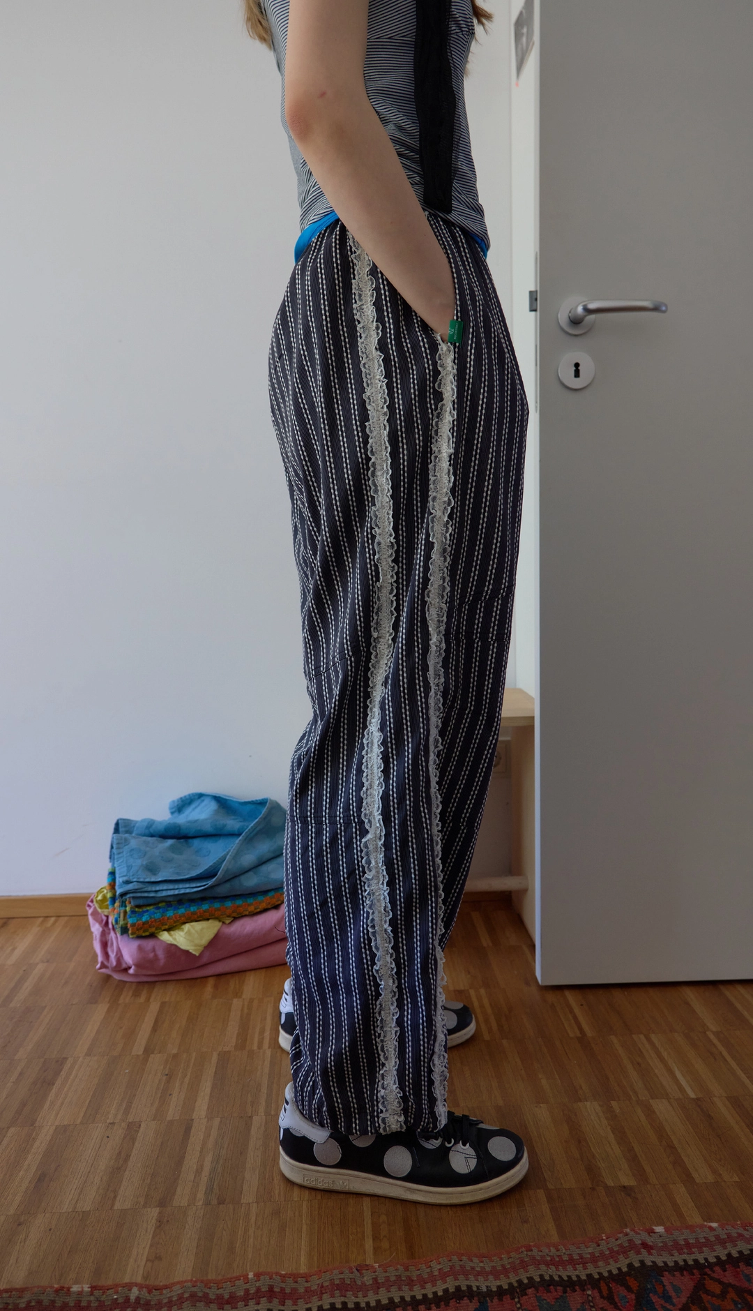 노컨텐츠 201. Stripe Lace Pants _ Black 상품 이미지 2