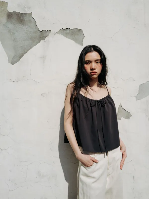 Drawstring shirring top (ivory / dark gray)