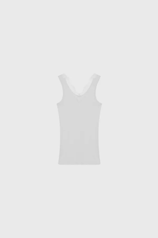 Lace sleeveless