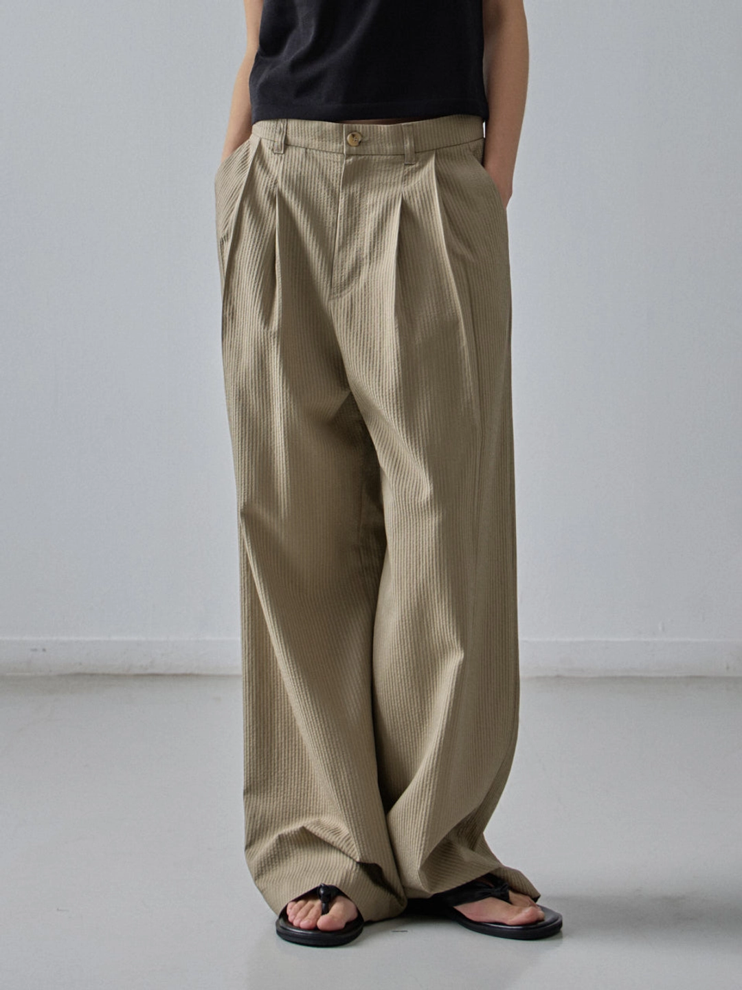 파사드패턴 스트라이프 와이드 팬츠_khaki beige 상품 이미지 1