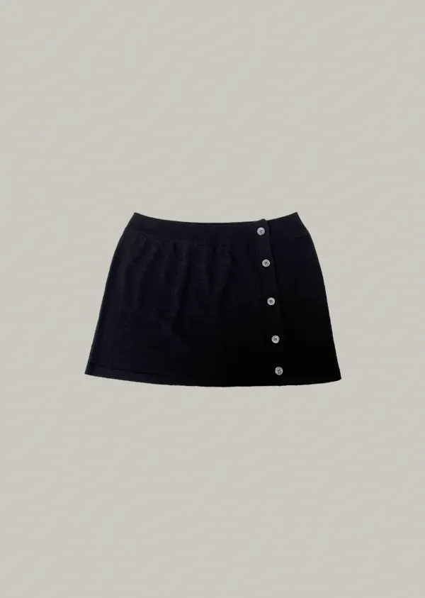 layered button skirt (black)