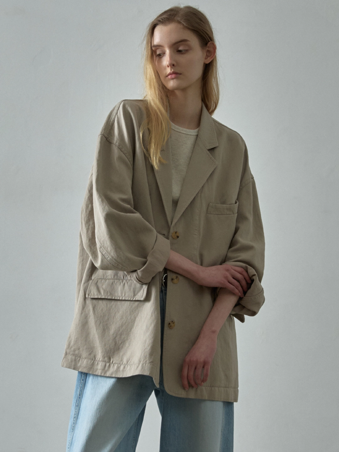 파사드패턴 린넨 커브드 슬리브 블레이저_olive beige 상품 이미지 2