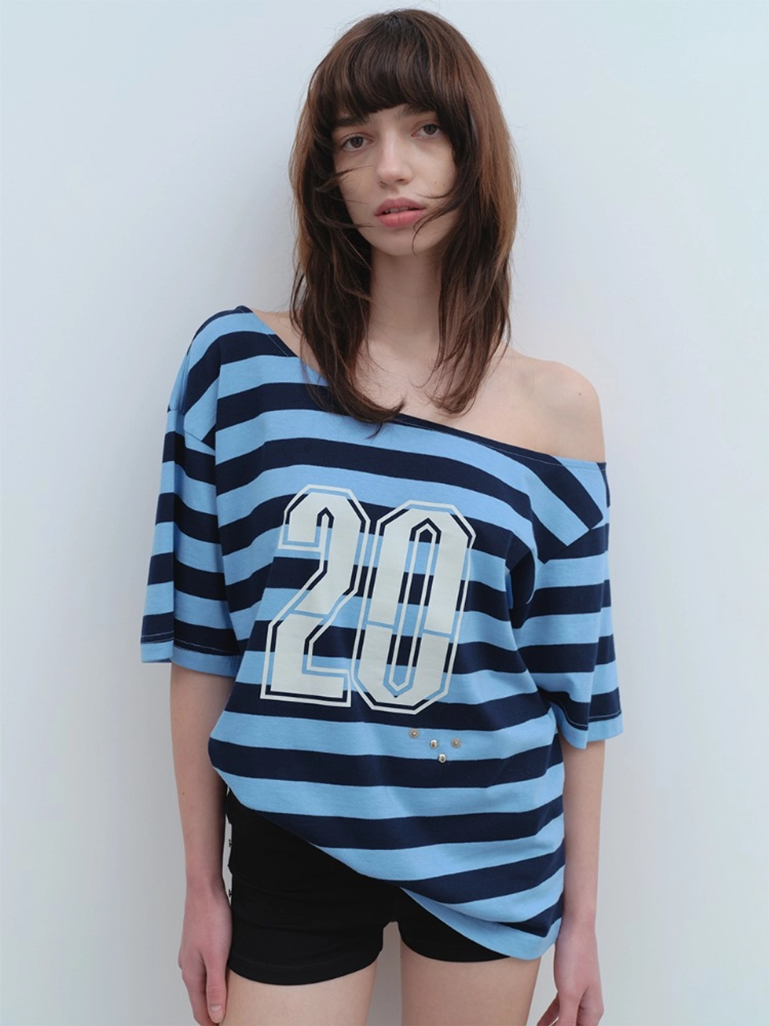 밀로 우먼 Off-Shoulder Stripe T-Shirt [Blue] 상품 이미지 2