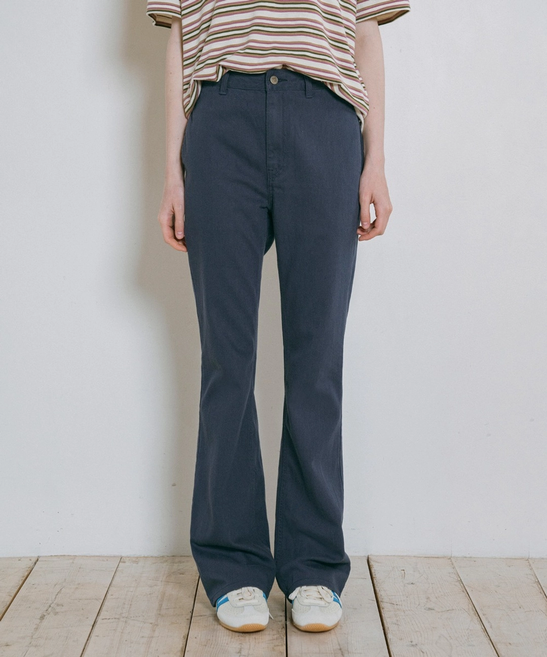 반원 아뜰리에 P3241 플레어 컬러 데님_Navy 상품 이미지 2
