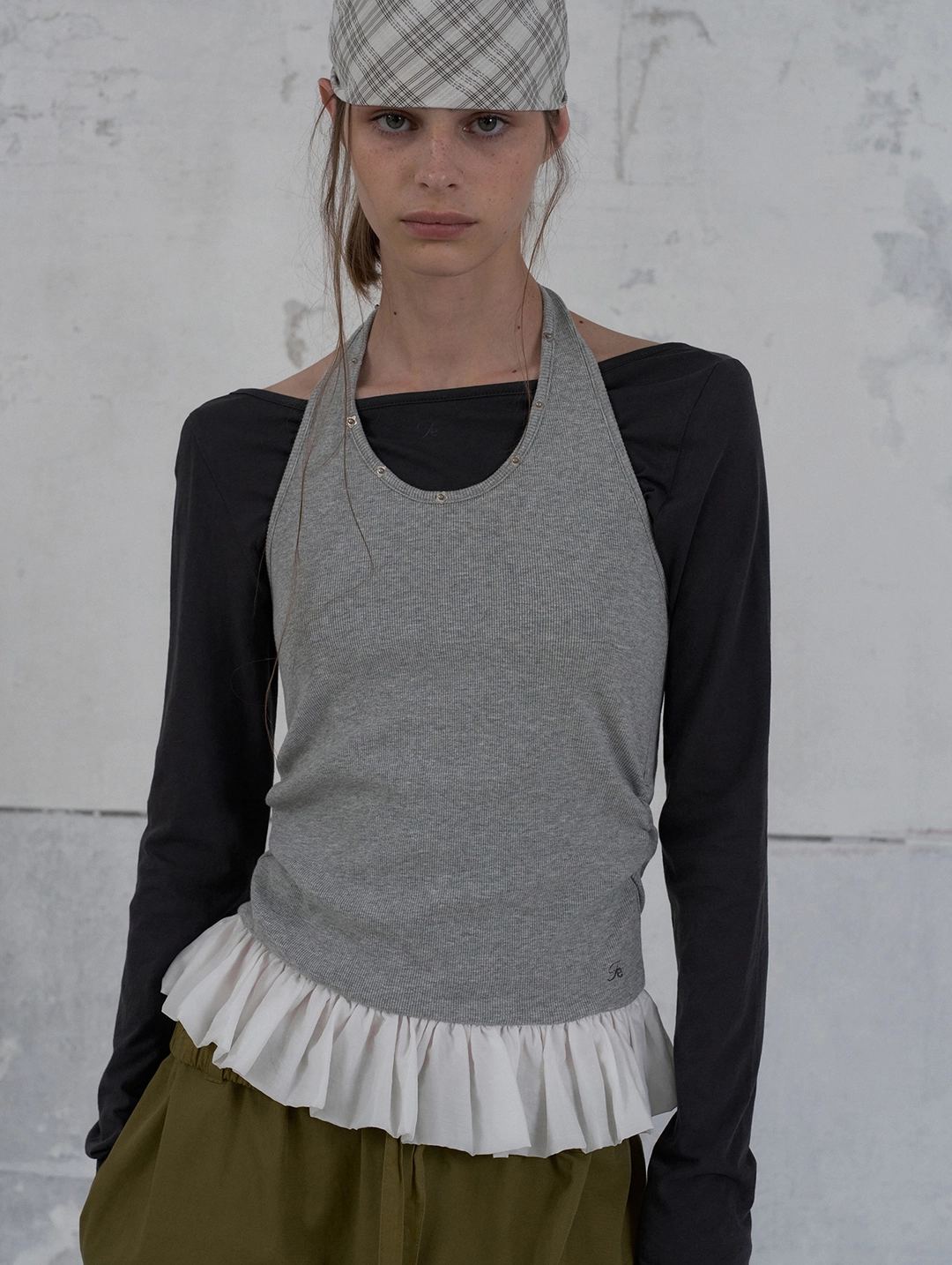 포에토 [9th] Petal edge halter top - grey 상품 이미지 2
