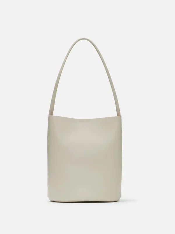 Medium Mug shoulder bag Ivory