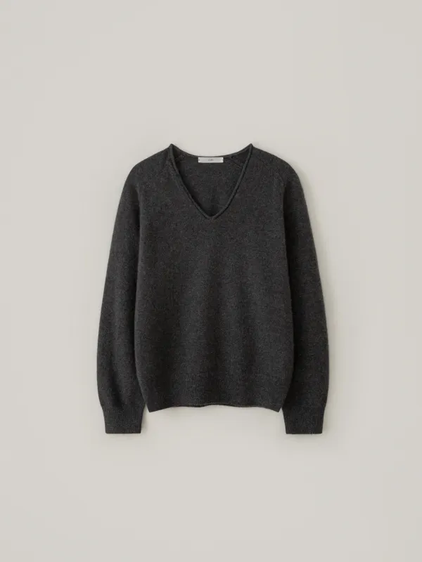 Edin V-Neck Alpaca Knit - Charcoal
