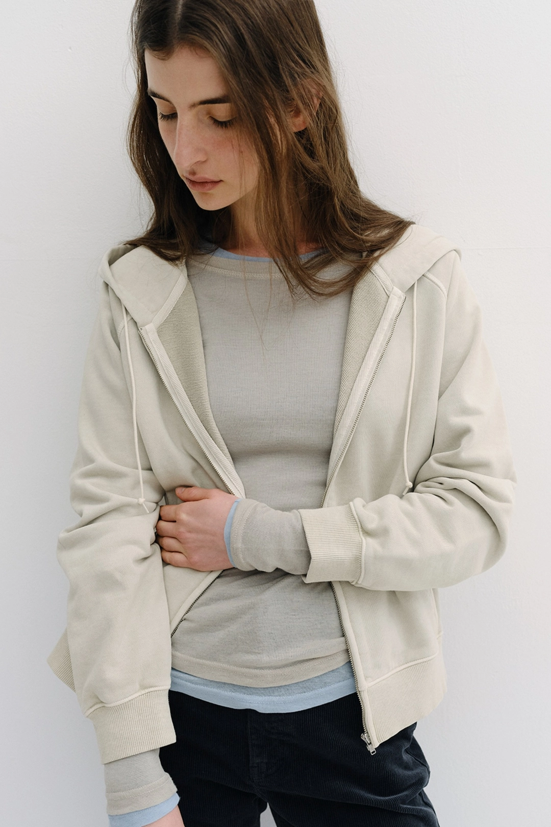 블랭크공삼 garment pigment-dyed hooded zip-up (oat beige) 상품 이미지 2