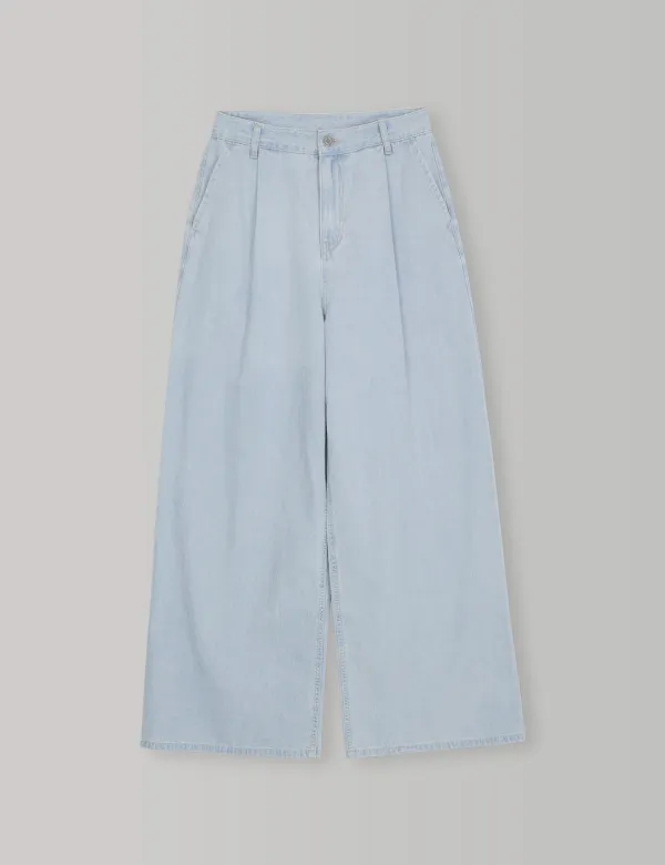 Light Wide Fit Denim (Ice Blue)
