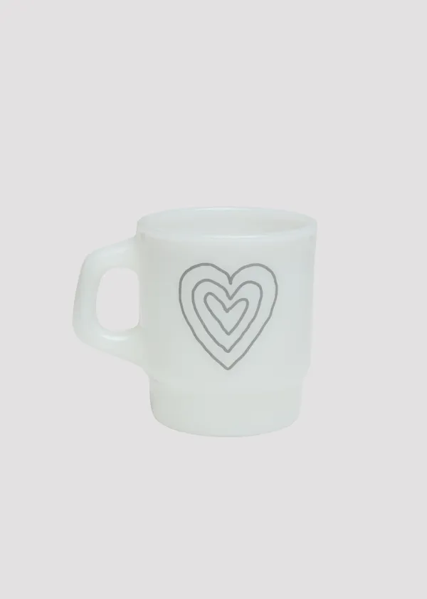 MILK GLASS HEART LAYER WHITE