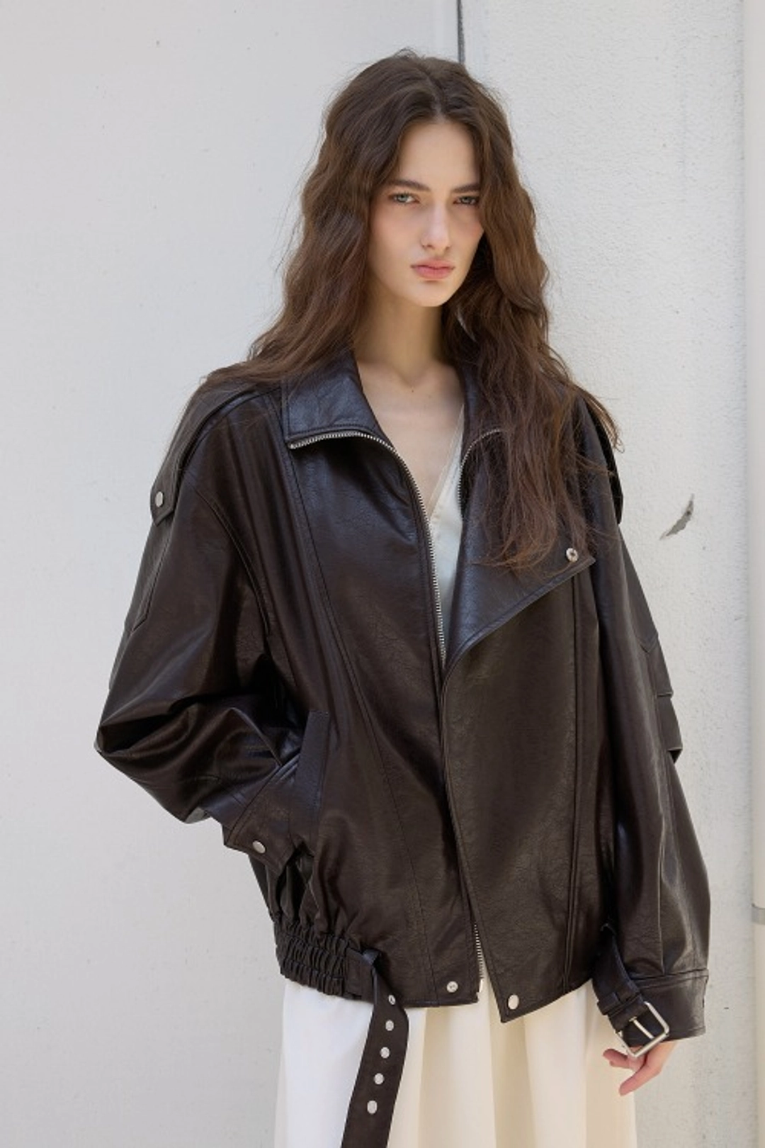 퀸스래빗 Trim Oversized Leather Jacket - BROWN 상품 이미지 2