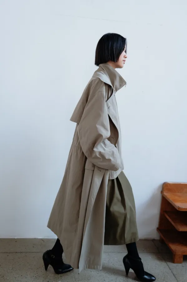 Inner Shell Cotton Trench Coat (Khaki Beige / Dark Navy)