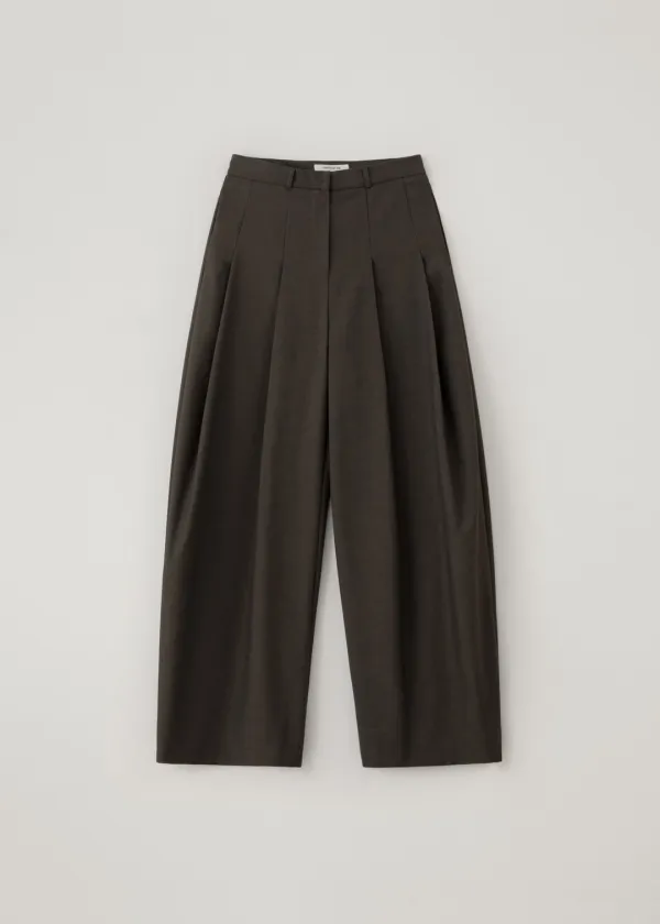Foldaway curved trousers (taupe brown)