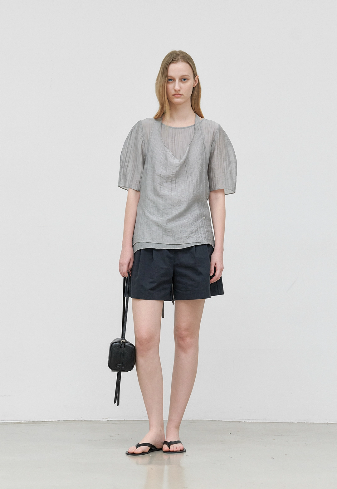 아뜰리에 나인 (BL-4449)SHEER HALTER NECK TOP SET S 상품 이미지 3
