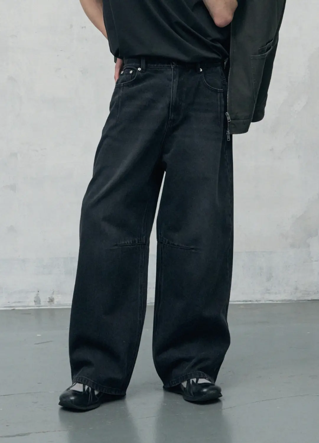 레더리 벌룬핏 와이드 데님 팬츠 [BLACK] 상품 이미지 1