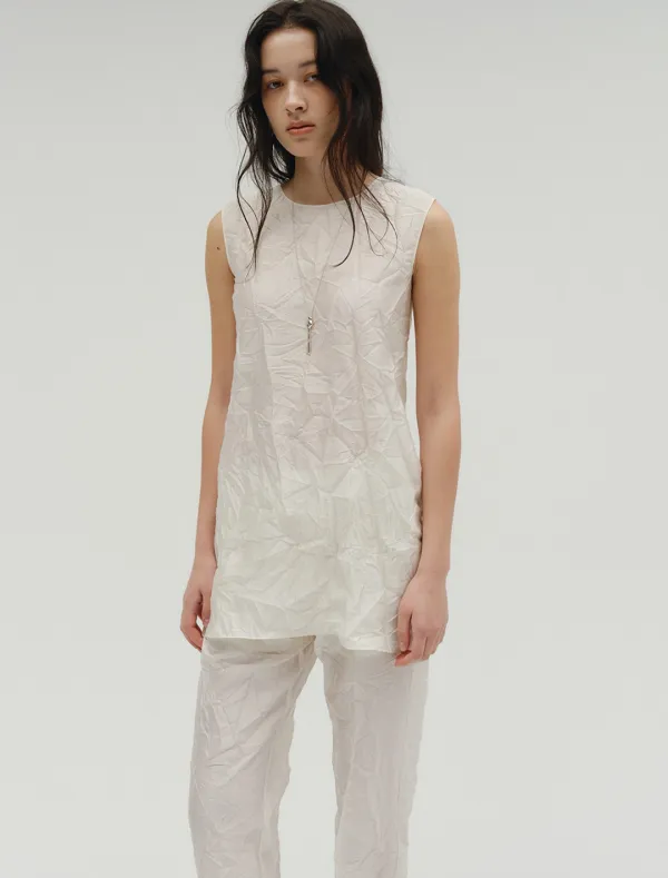 CRINKLED SHEER SLEEVELESS DRESS [IVORY]