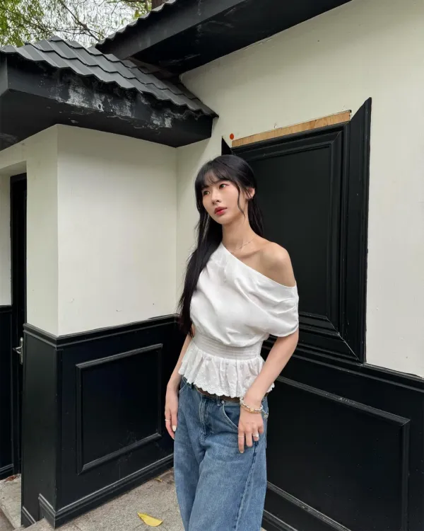@honeyc2 Drape lace blouse (Ivory)
