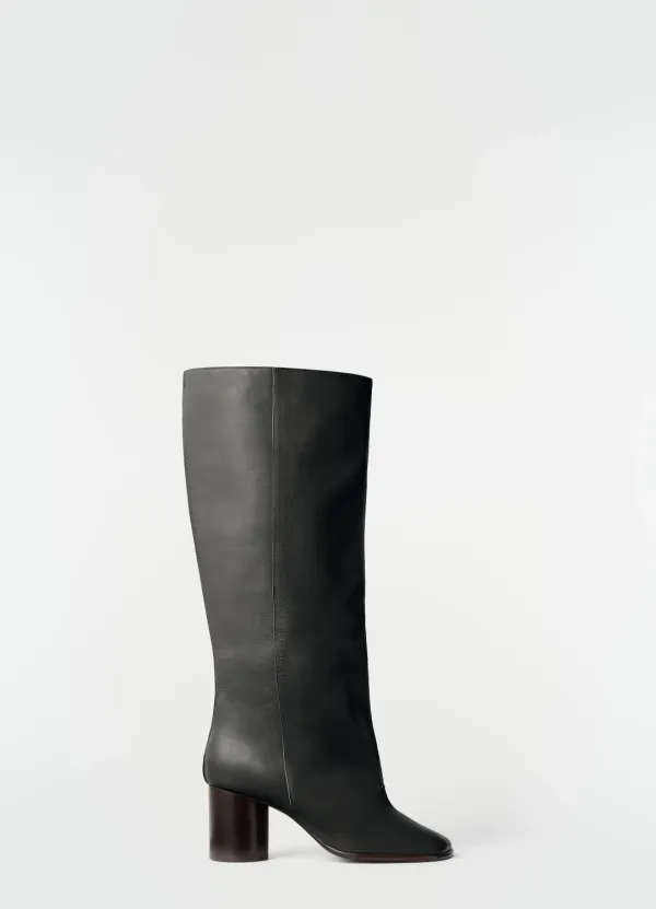 CREASE SLEEVE BOOTS IN SOFT GLOSSY LEATHER