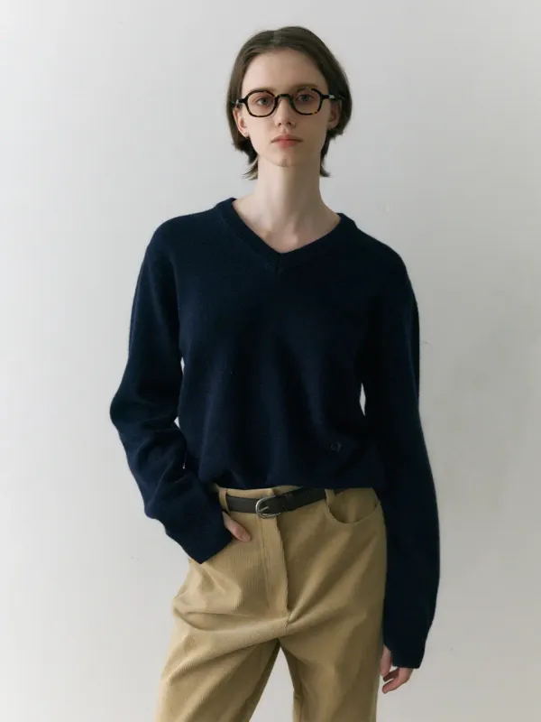 Essential V-Neck Pullover Navy