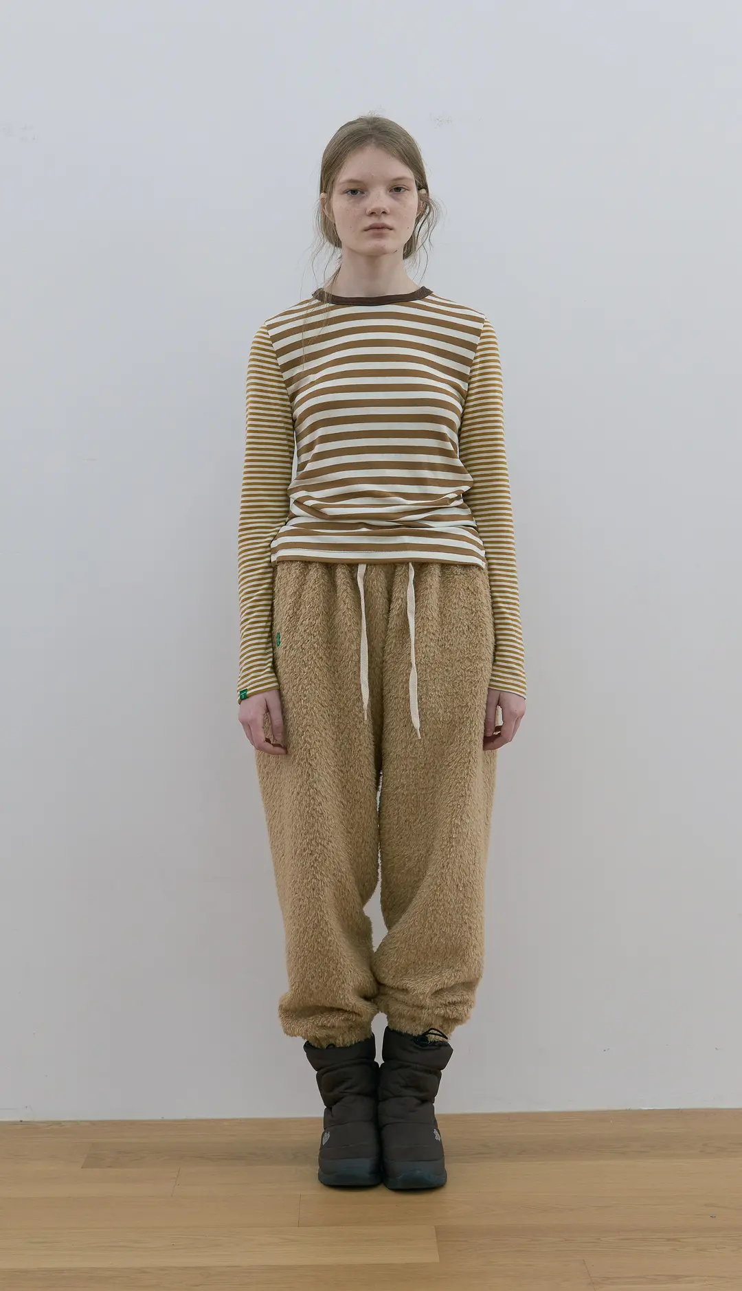 노컨텐츠 144. Fake fur pants _ Beige 상품 이미지 2